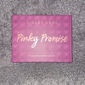 “Violet Voss” 12 color eyeshadow